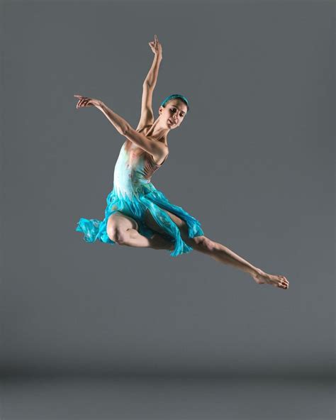 Contemporary Dance Pose Ideas | Contemporary dance photography, Modern ...