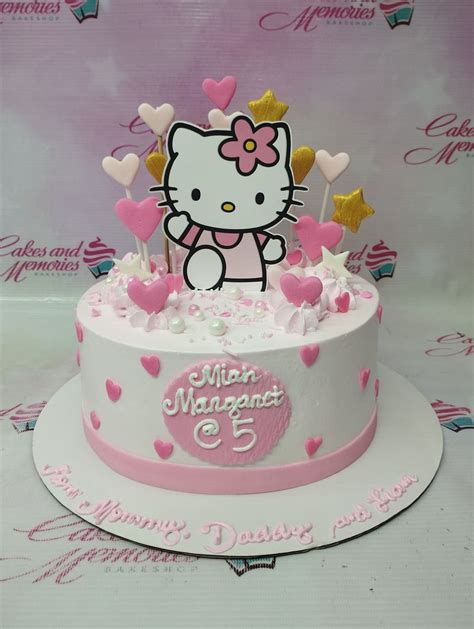 Hello Kitty Cake