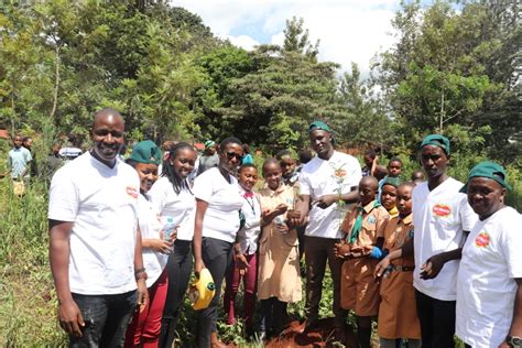 KENYA: Del Monte Foods plants 1,000 trees in Murang'a | Afrik 21