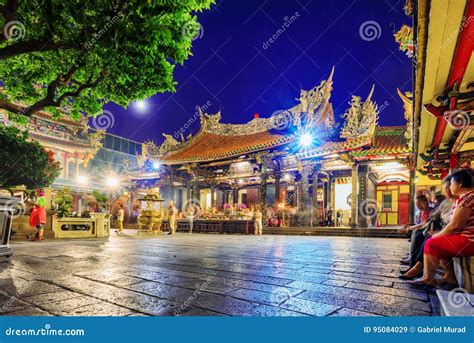 Longshan temple at night editorial stock image. Image of oriental - 95084029