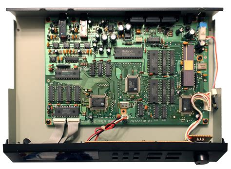 Roland Multi Timbre Sound Module MT-32_Internals