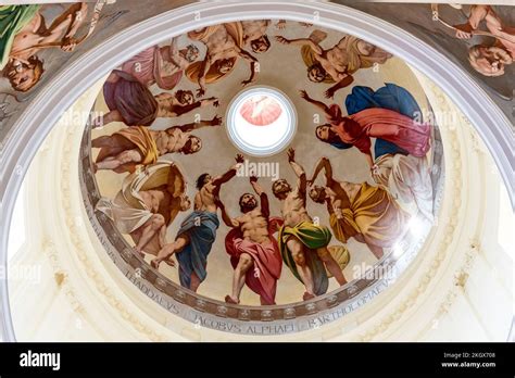 The Interior of Noto Cathedral (Cattedrale di Noto), Sicily, Italy Stock Photo - Alamy