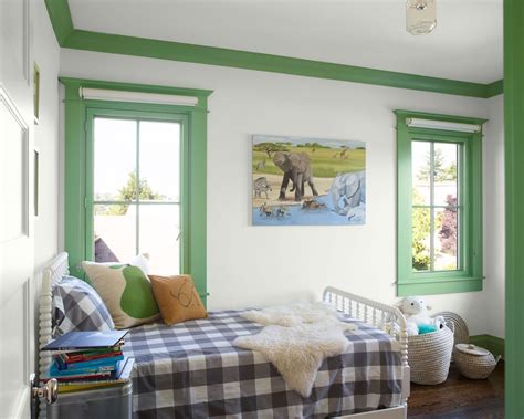 Should you paint trim or walls first? Paint experts advise | Homes ...