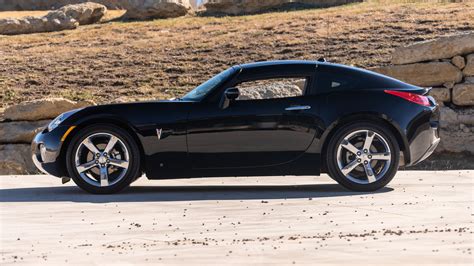 2009 Pontiac Solstice Coupe for sale at Kissimmee 2023 as W55 - Mecum Auctions