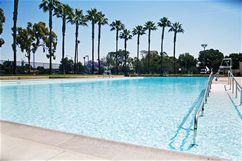 Pool at Mayfair Park Lakewood Online