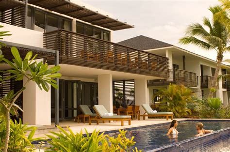 Hilton Fiji Beach Resort Denarau Package - Island Escapes