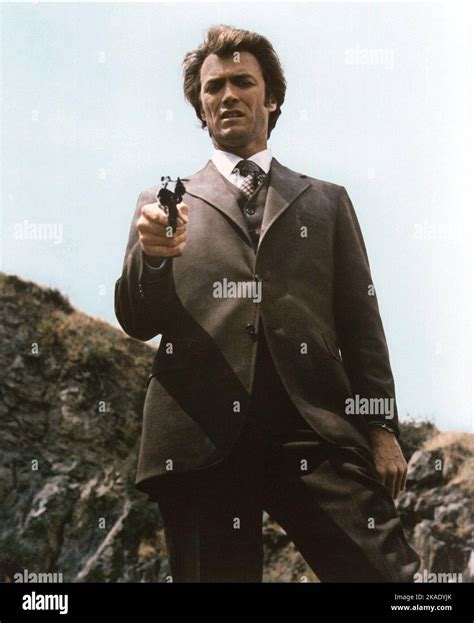 Dirty Harry Clint Eastwood Stock Photo - Alamy