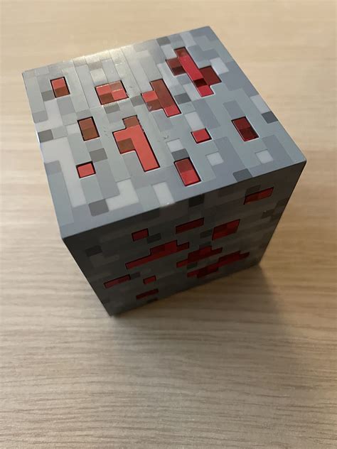 Minecraft Redstone Ore Block