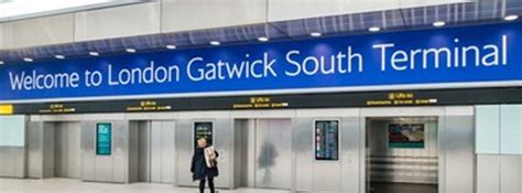 Gatwick Airport Transfers | Gatwick Chauffeur Service | Shadow Carriage