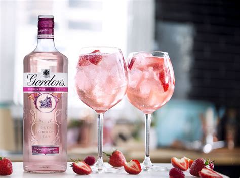 National Pink Gin Day: Why you need to drink pink - TV3 Xposé