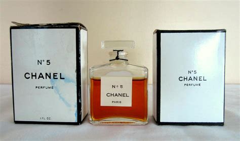 Chanel Perfume Bottles: Anatomy of a Fake Chanel Perfume Bottle