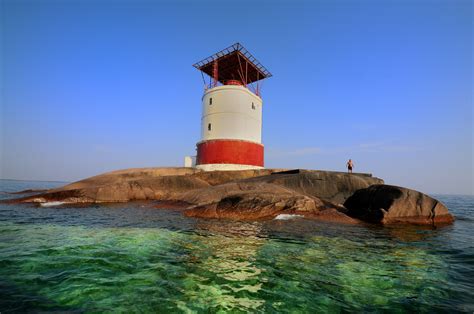 Red Rock Lighthouse, Georgian Bay | Ontario canada, Outdoor decor, Bird house