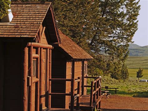 roosevelt-lodge-cabins-03 | Yellowstone National Park Lodges