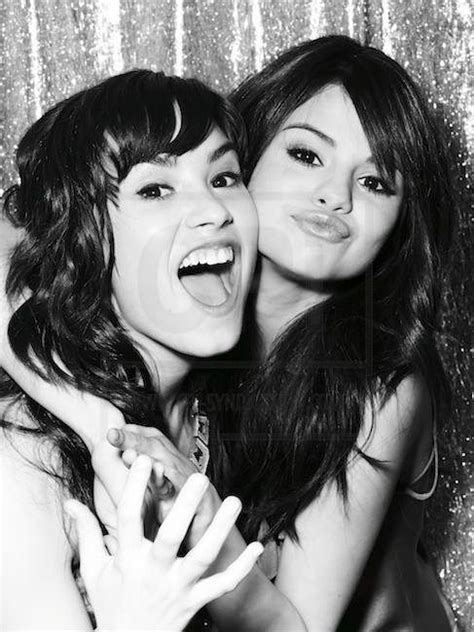Demi&Selena Photo - Selena Gomez and Demi Lovato Photo (20010437) - Fanpop