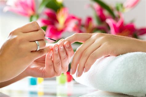 Manicure Tips | 5 Reasons a Manicure is just what you need