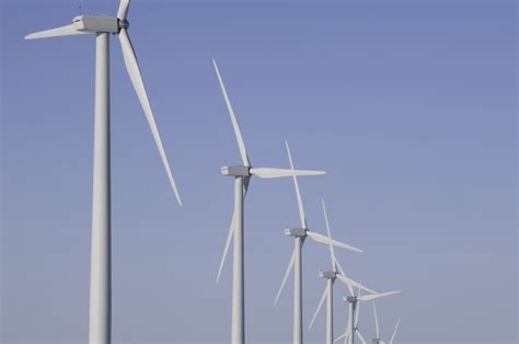 Wind Turbine Maintenance Strategies, Scheduling & Checklist