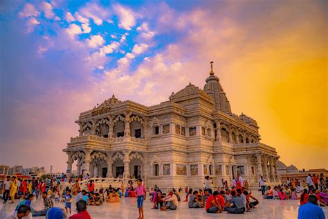 Prem Mandir (temple of love), Vrindavan Temple, UP, India [1920 x 1280 ...