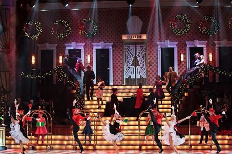 Review: American Music Theatre's Christmas show is quite grand and ...