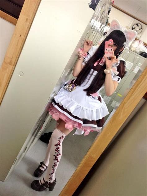 On Pon Pon-san - perfect combination | Maid outfit, Maid, Poses