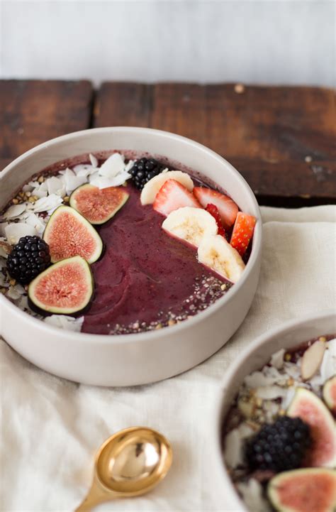 The Best Smoothie Bowl | The Blondielocks | Life + Style