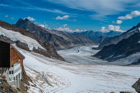 Premium Photo | Aletsch glacier at jungfraujoch