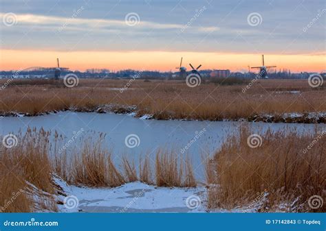 Kinderdijk Windmills in Winter Stock Image - Image of canal, europe: 17142843