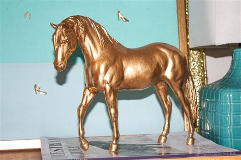 DIY Gold Horse Statue: Elegance and Creativity Unleashed