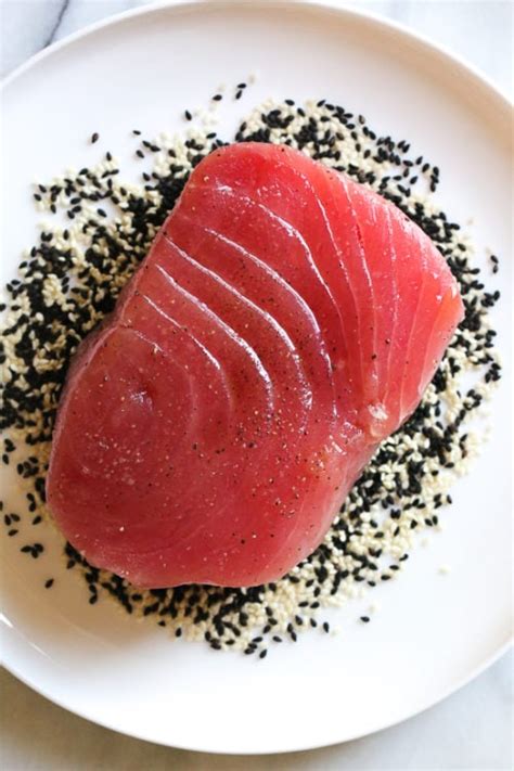 Sesame Crusted Tuna Steak on Arugula - Skinnytaste