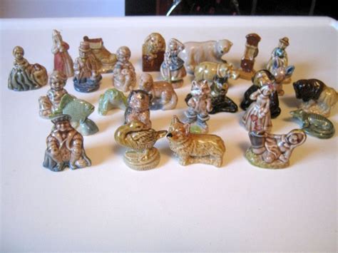 Lot of 27 Red Rose Tea Figurines different Series | Red rose tea, Rose tea, Red roses