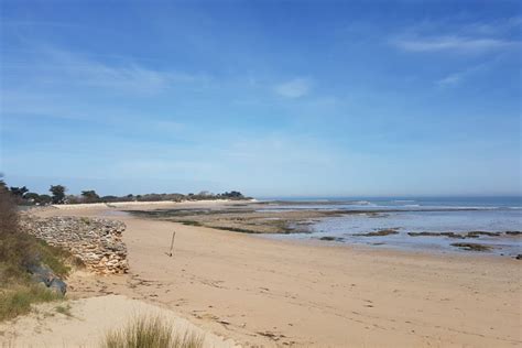 Plage de la Redoute à Les Portes-en-Ré - Plages de Charente Maritime aux Portes-en-Ré - Guide de ...