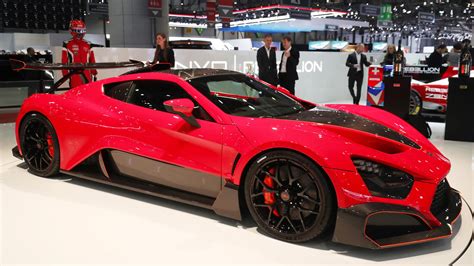 Zenvo debuts TSR-S track-focused supercar in Geneva