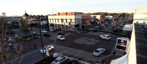 As Auburn businesses grow, so does Downtown Merchants Association ...