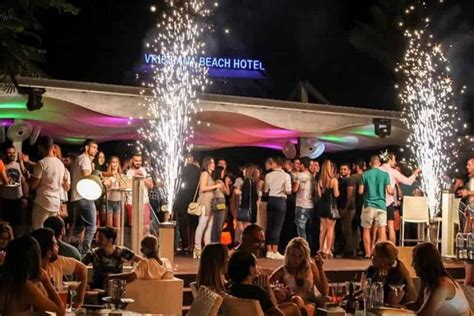 Bliss Bar | Bars in Protaras | Leonardo Hotels Cyprus