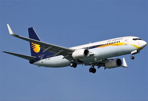 File:Jet Airways Boeing 737-800 Spijkers.jpg