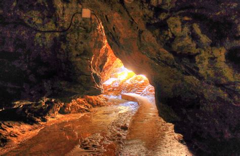 Light Shining through at Maquoketa Caves State Park, Iowa image - Free ...