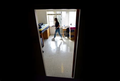 CU Boulder asks students in dorms to move home if possible