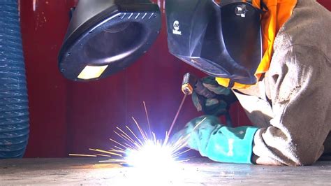 Welding Safety Hazards - Online Safety Training - Safetyhub