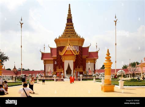 Royal Palace Phnom Penh Stock Photo - Alamy