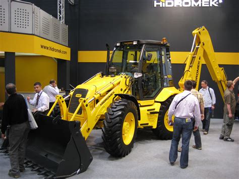 File:Bauma 2007 Backhoe Loader Hidromek 2.jpg - Wikimedia Commons