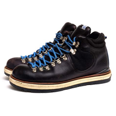 Visvim is a timeless brand that sincerely works with materials. | Street Buzz Japan