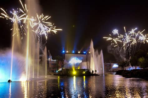 VIDEO: Universal Orlando's Cinematic Spectacular-100 Years of Movie Memories - Zannaland