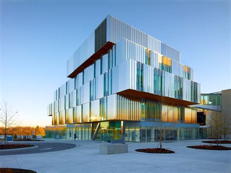 Terrence Donnelly Health Sciences Complex / Kongats Architects ...