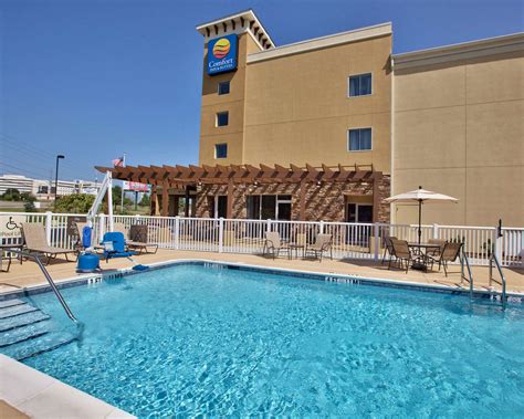 Comfort Inn & Suites Dothan, AL - See Discounts