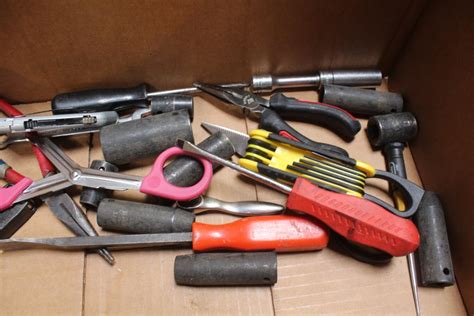 Pittsburgh, Irwin And More Assorted Tools, 10+ Pieces | Property Room