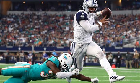 Instant Analysis: Cowboys win big in Week 3, roll past Dolphins 31-6