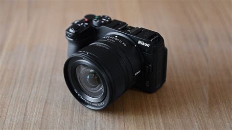 Nikon Expands Vlog Support With DX Power Zoom Lens