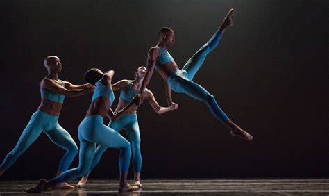 Complexions Contemporary Ballet at the Joyce Theater - The New York Times