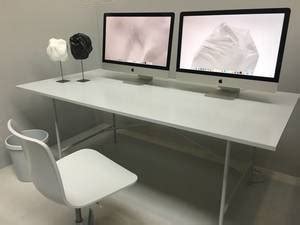 Apple iMac mit Get Shit Done Aufkleber - Creative Commons Bilder