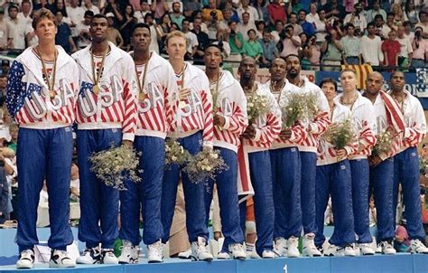 1992-USA-Basketball-Dream-Team | tuhinternational.