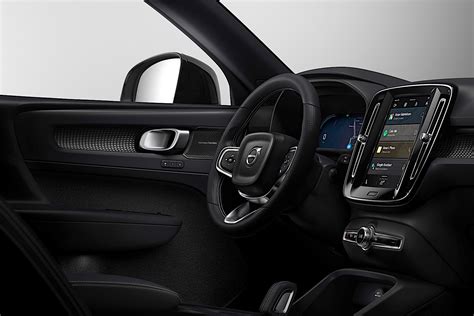 Volvo XC40 Electric Interior Revealed, Infotainment Runs on Android - autoevolution